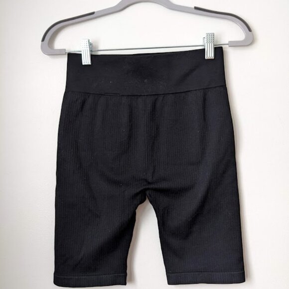 NWT Black Biker Shorts Sz S NEVER WORN! - Picture 2 of 11